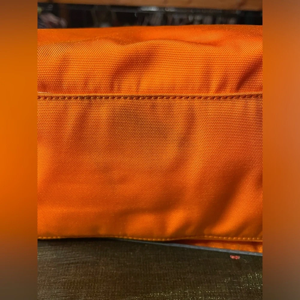 Gucci Orange Shoulder Bag - Picture 10 of 16
